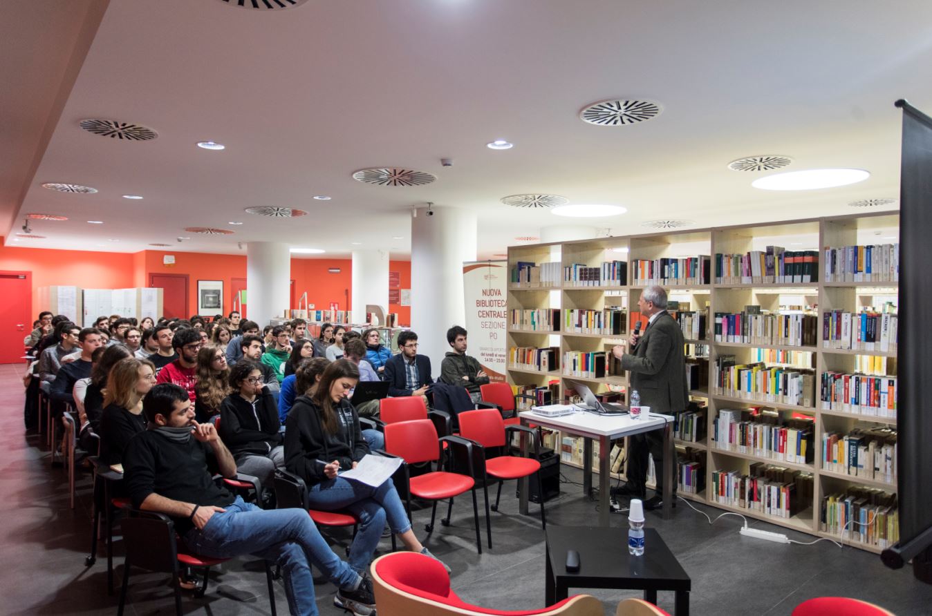 po-biblioteca-collegio-einaudi-8