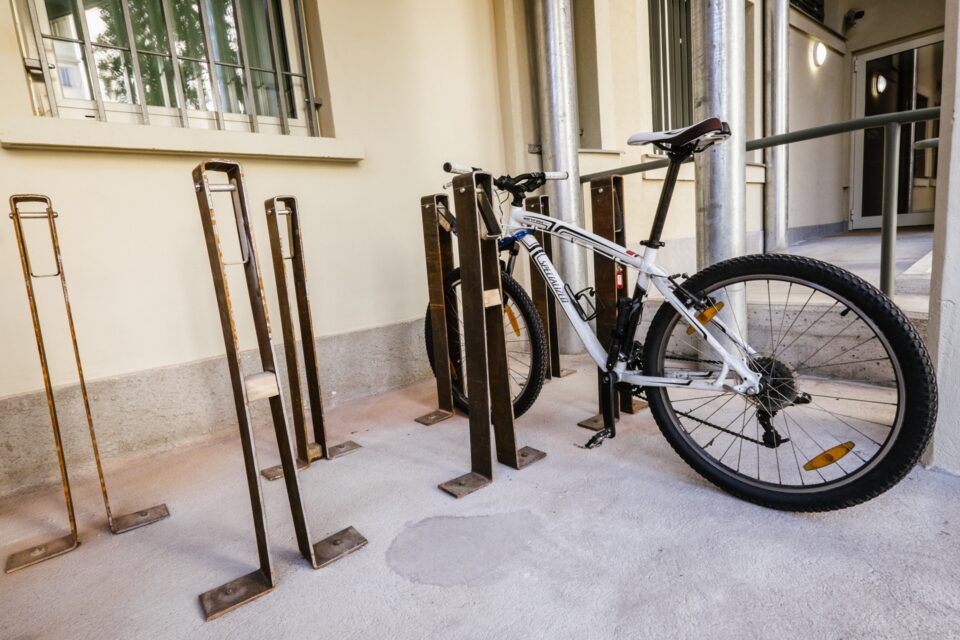 po-deposito-biciclette-collegio-einaudi